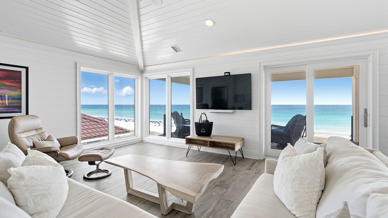 Photo of Livingroom in Crystal Beach