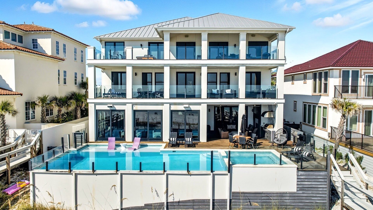 Photo of Livingroom in Crystal Beach