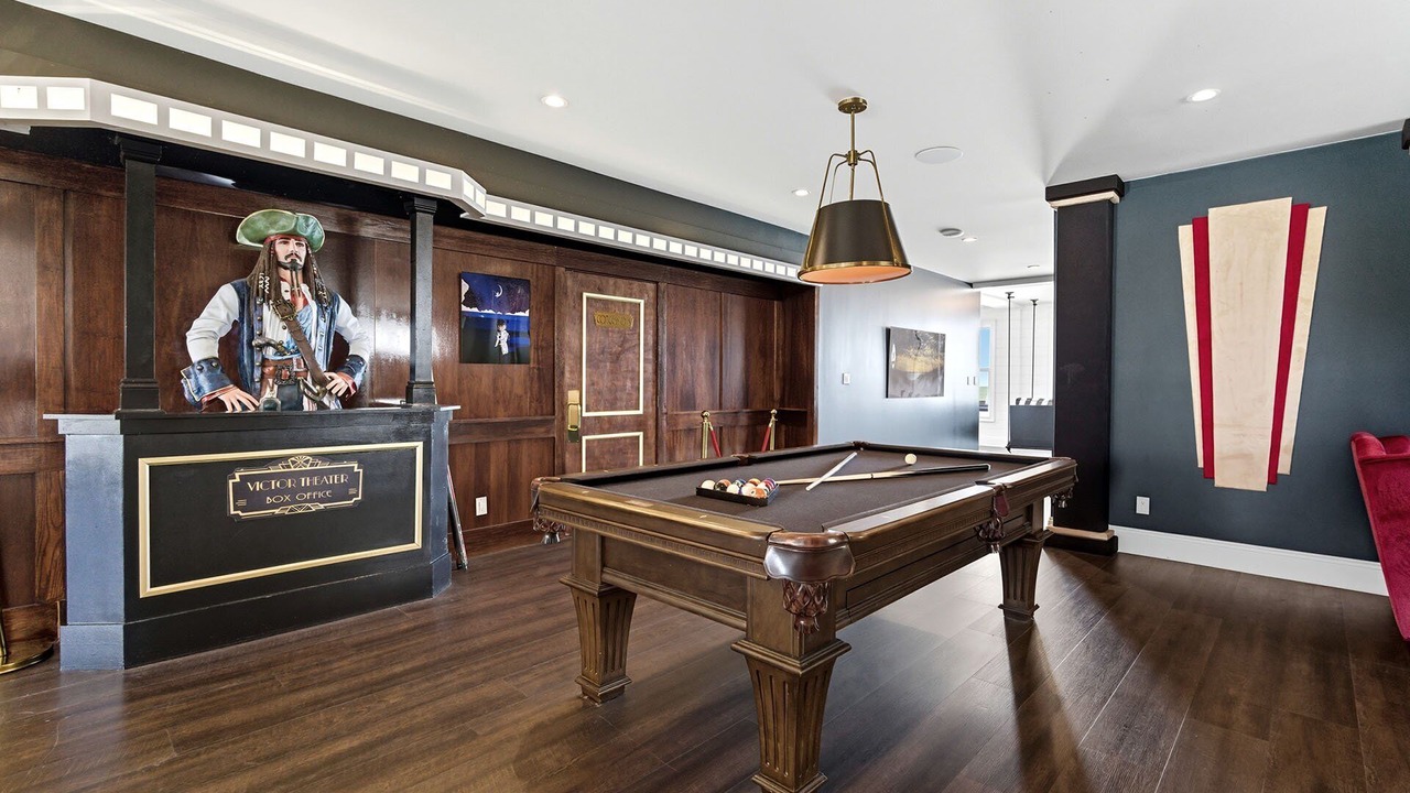 Photo of Livingroom in Crystal Beach