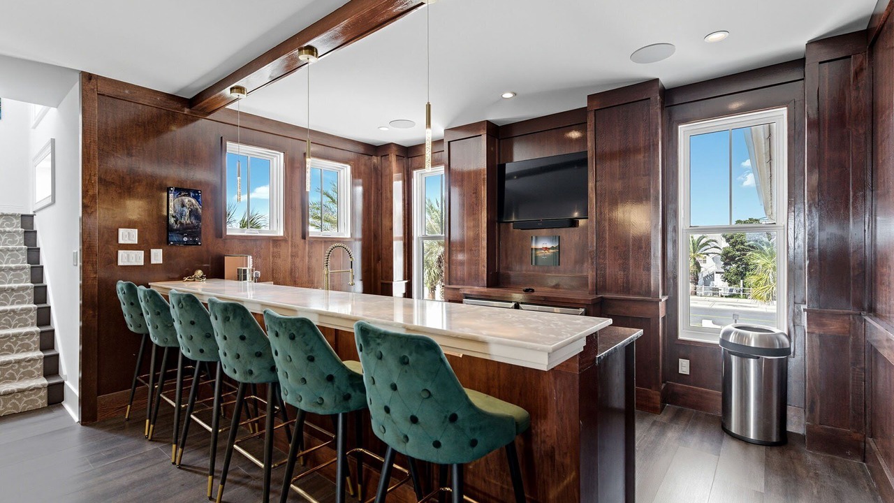 Photo of Livingroom in Crystal Beach
