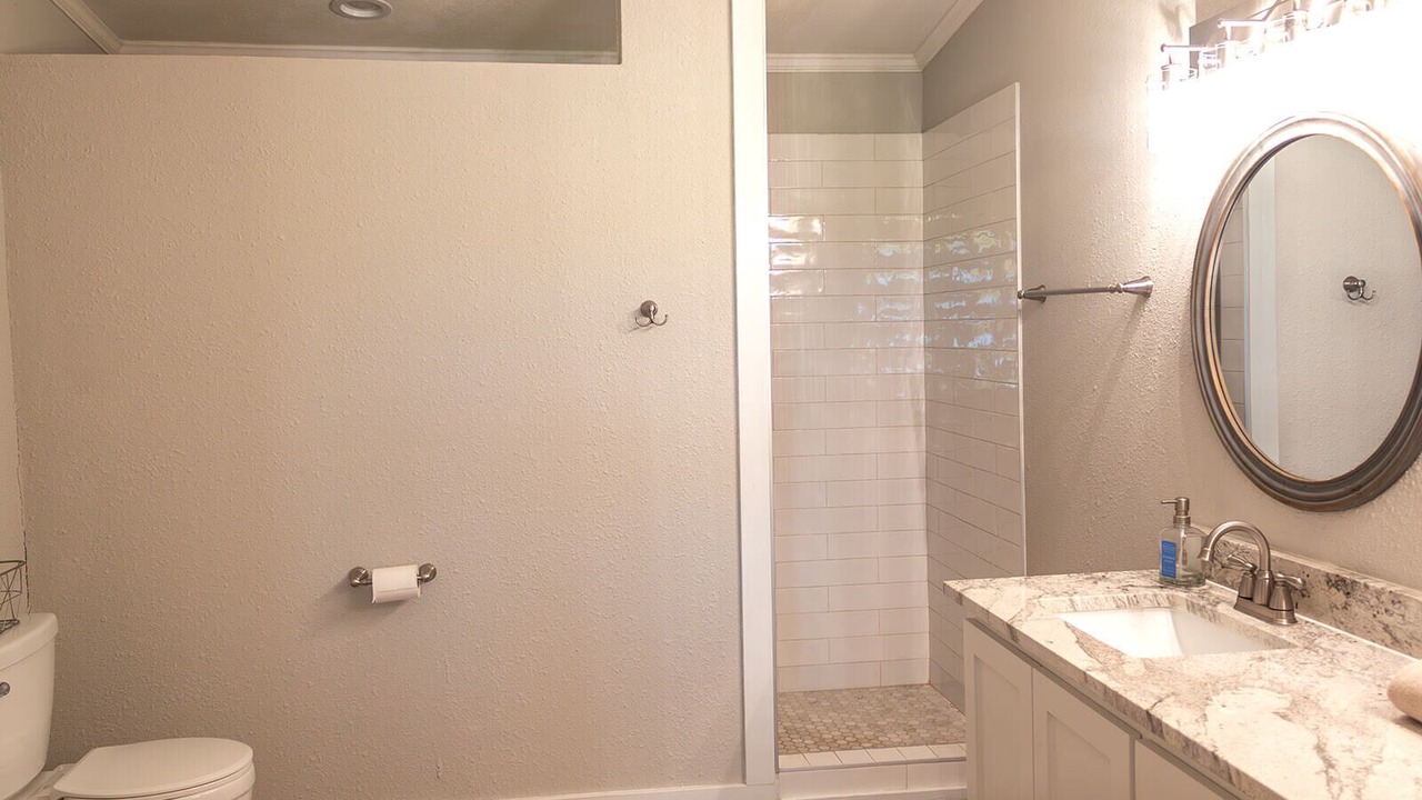 Photo of Bathroom in Rochelle