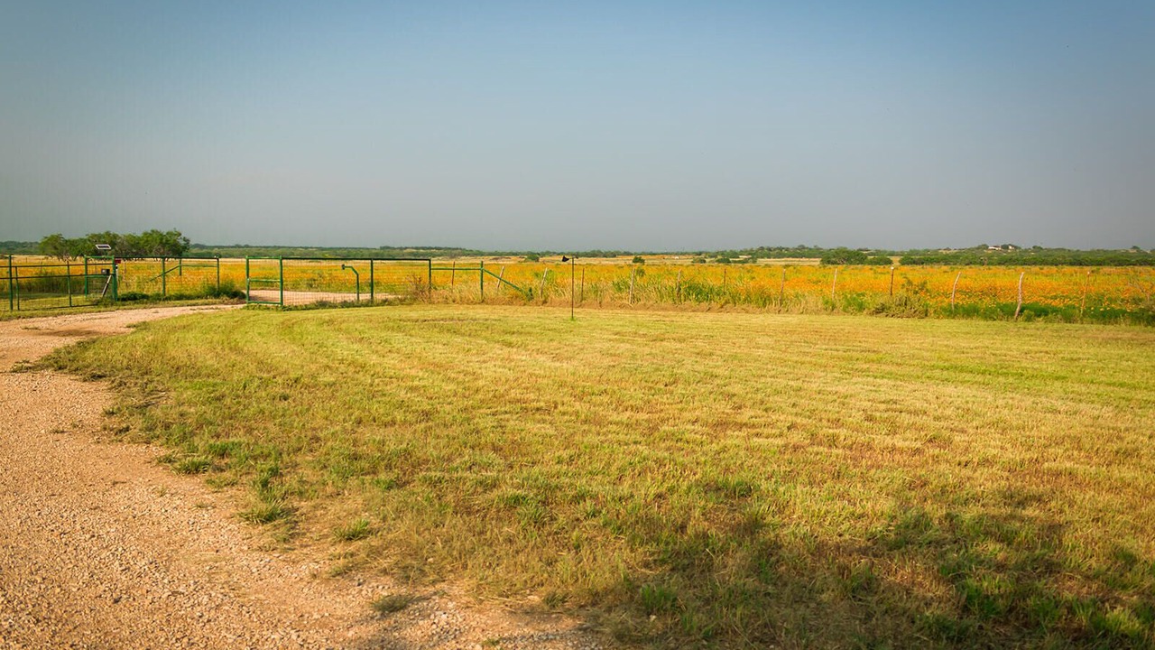Photo of Outdoor in Rochelle
