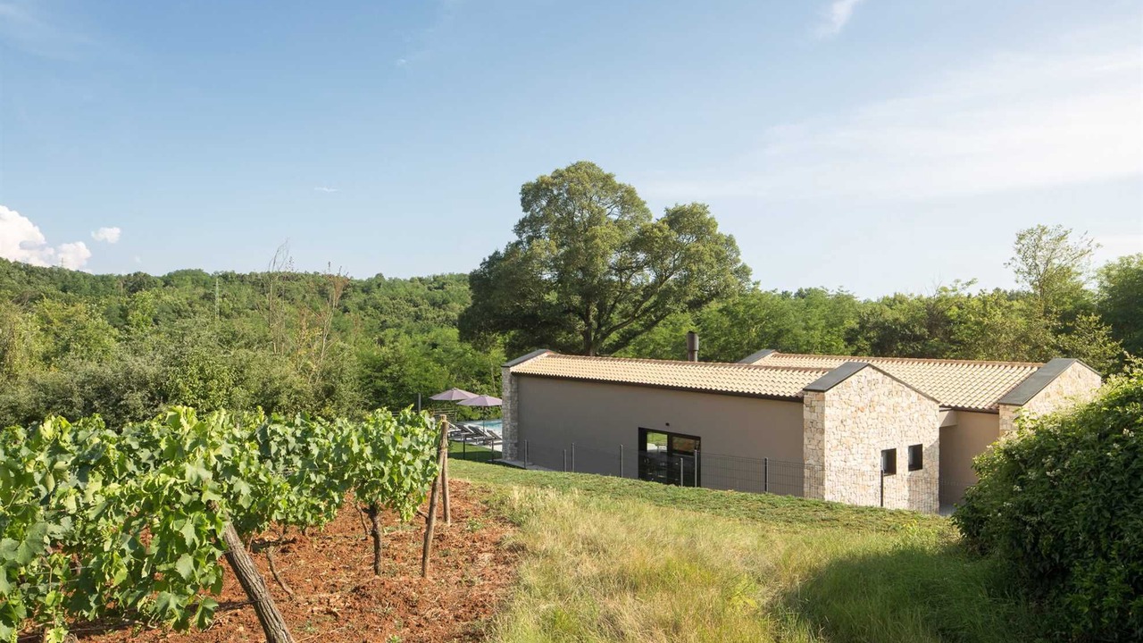 Photo of Outdoor in Skropeti