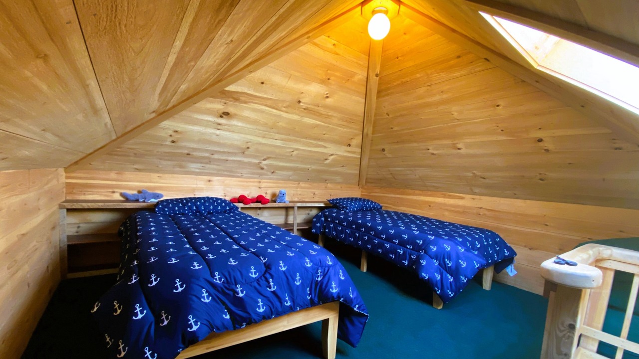 Photo of Others in Mid-Coast and Islands