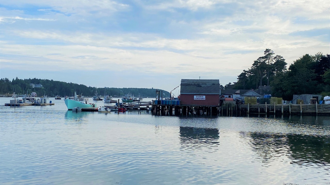 Photo of Others in Mid-Coast and Islands