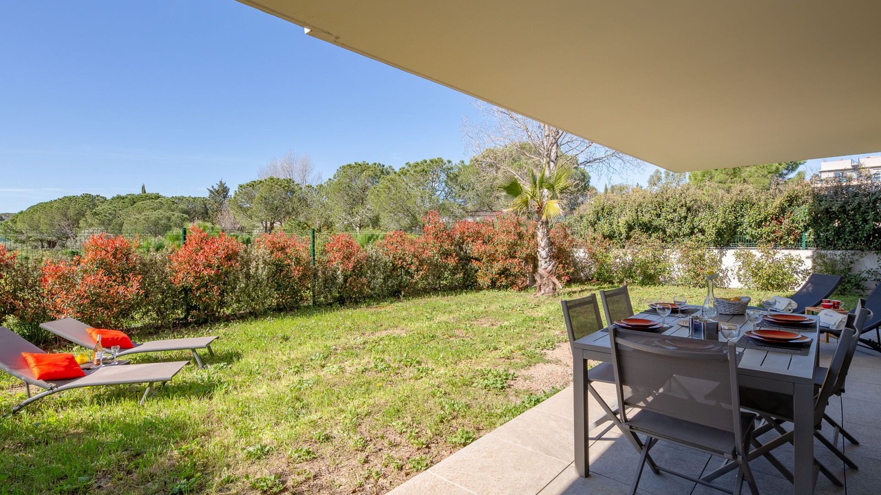 Photo of Outdoor in Frejus