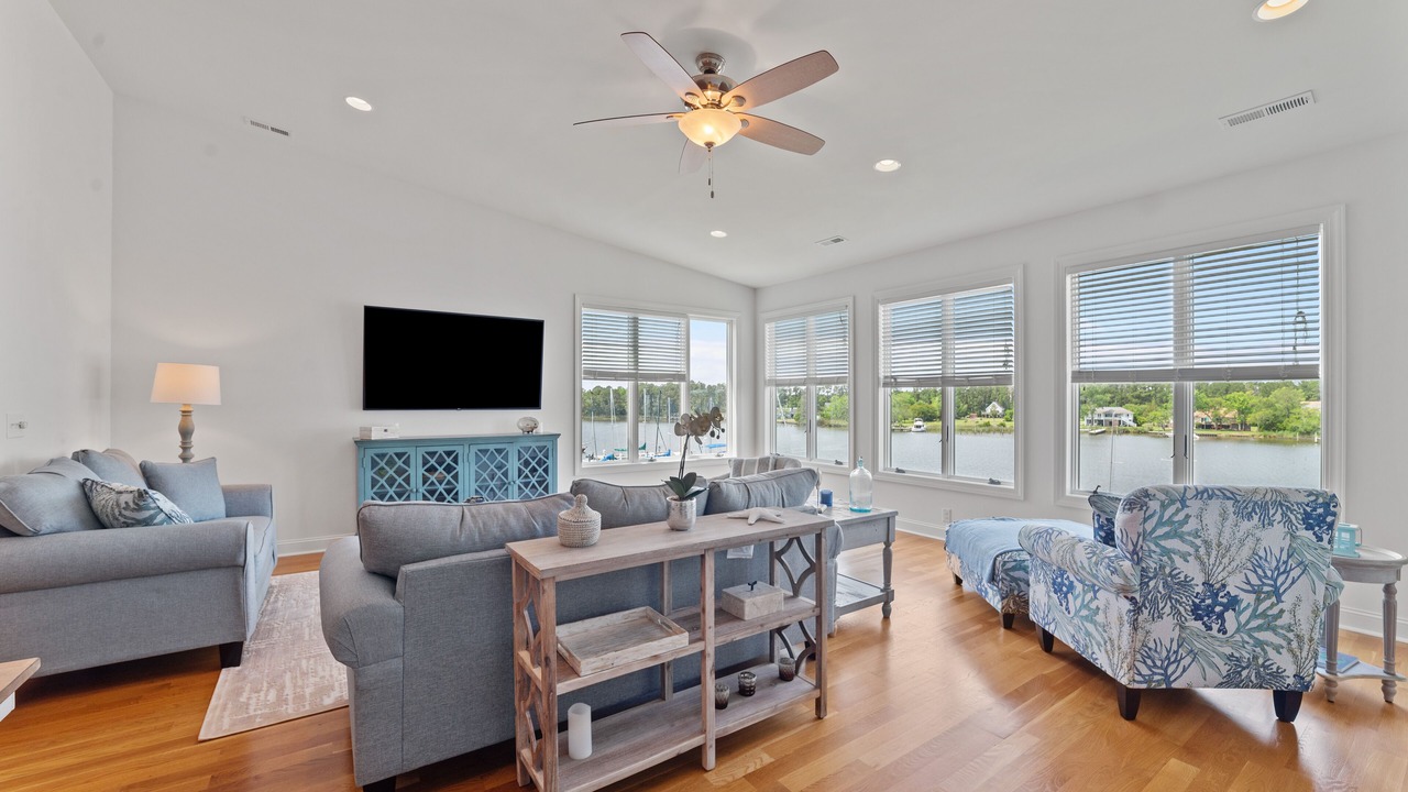Photo of Livingroom in Oriental