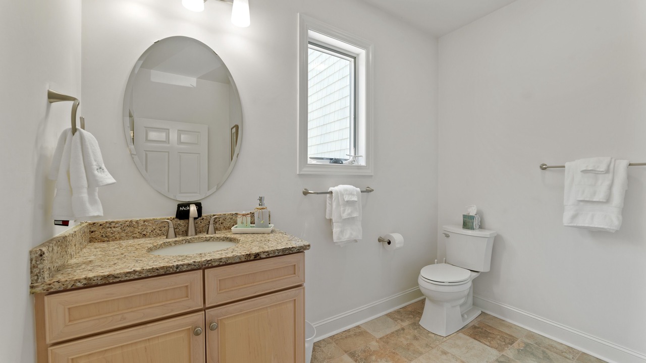 Photo of Bathroom in Oriental