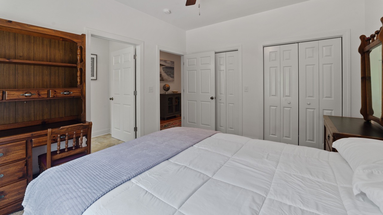 Photo of Bedroom in Oriental