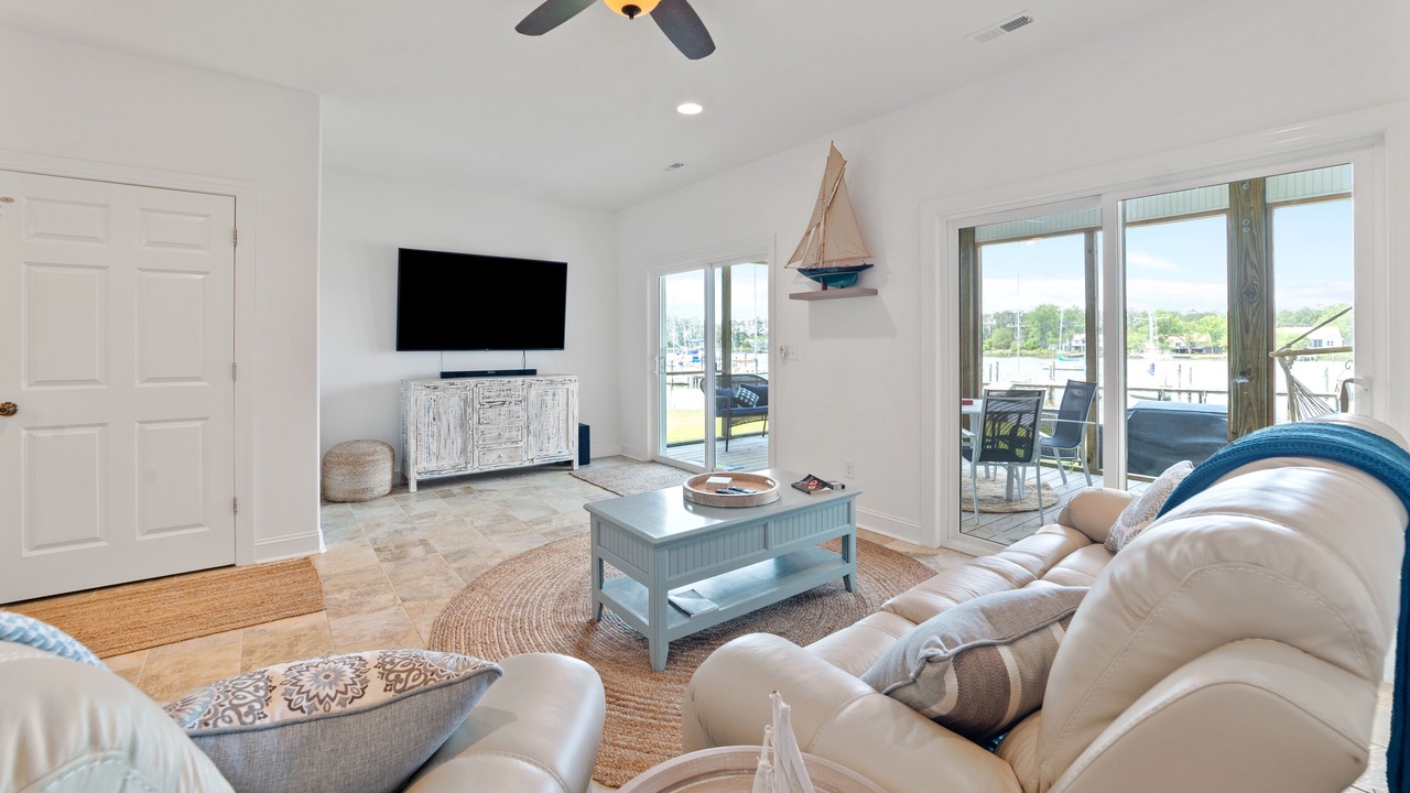 Photo of Livingroom in Oriental