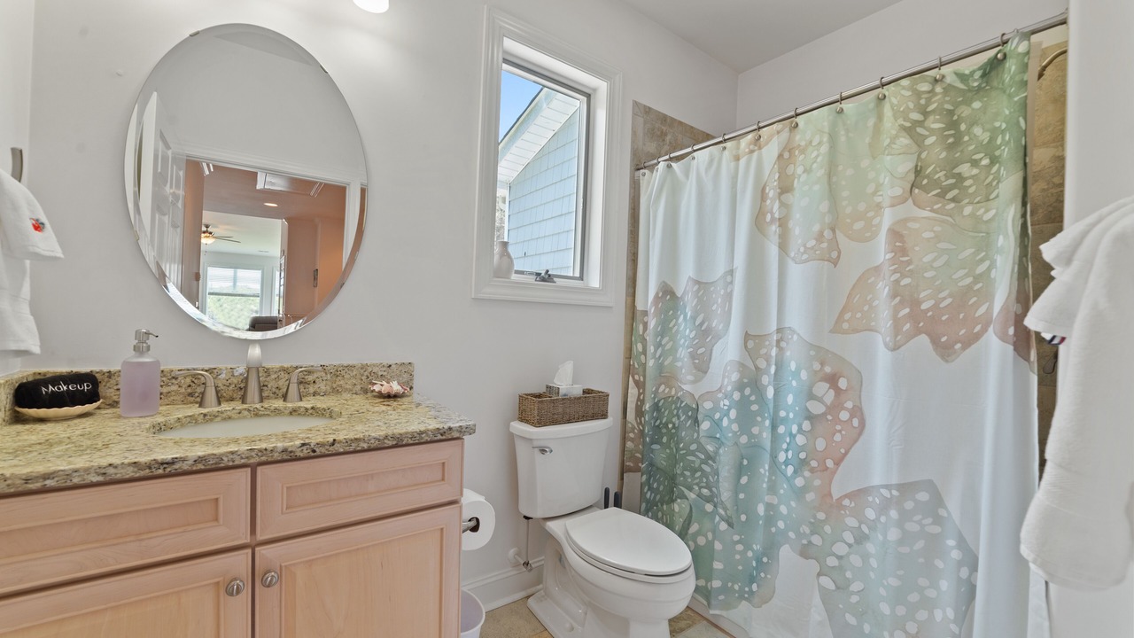 Photo of Bathroom in Oriental