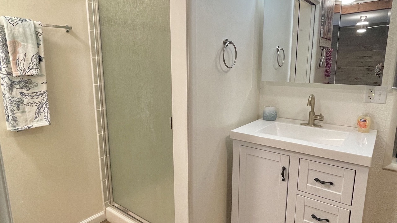 Photo of Bathroom in Ewa