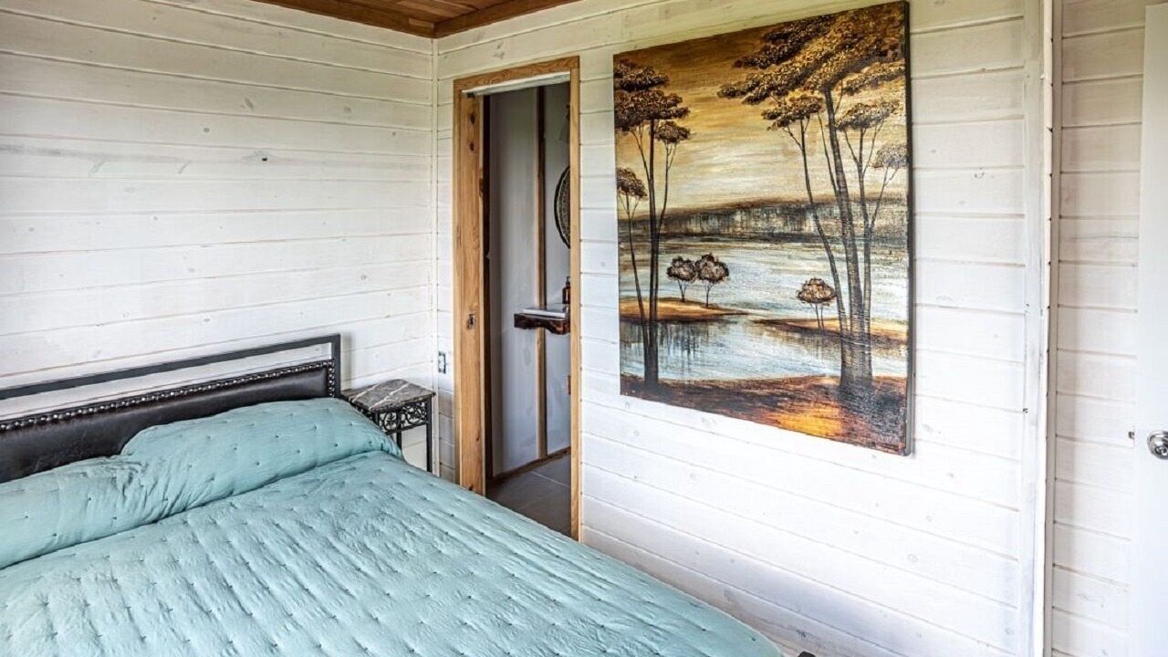 Photo of Bedroom in Springdale