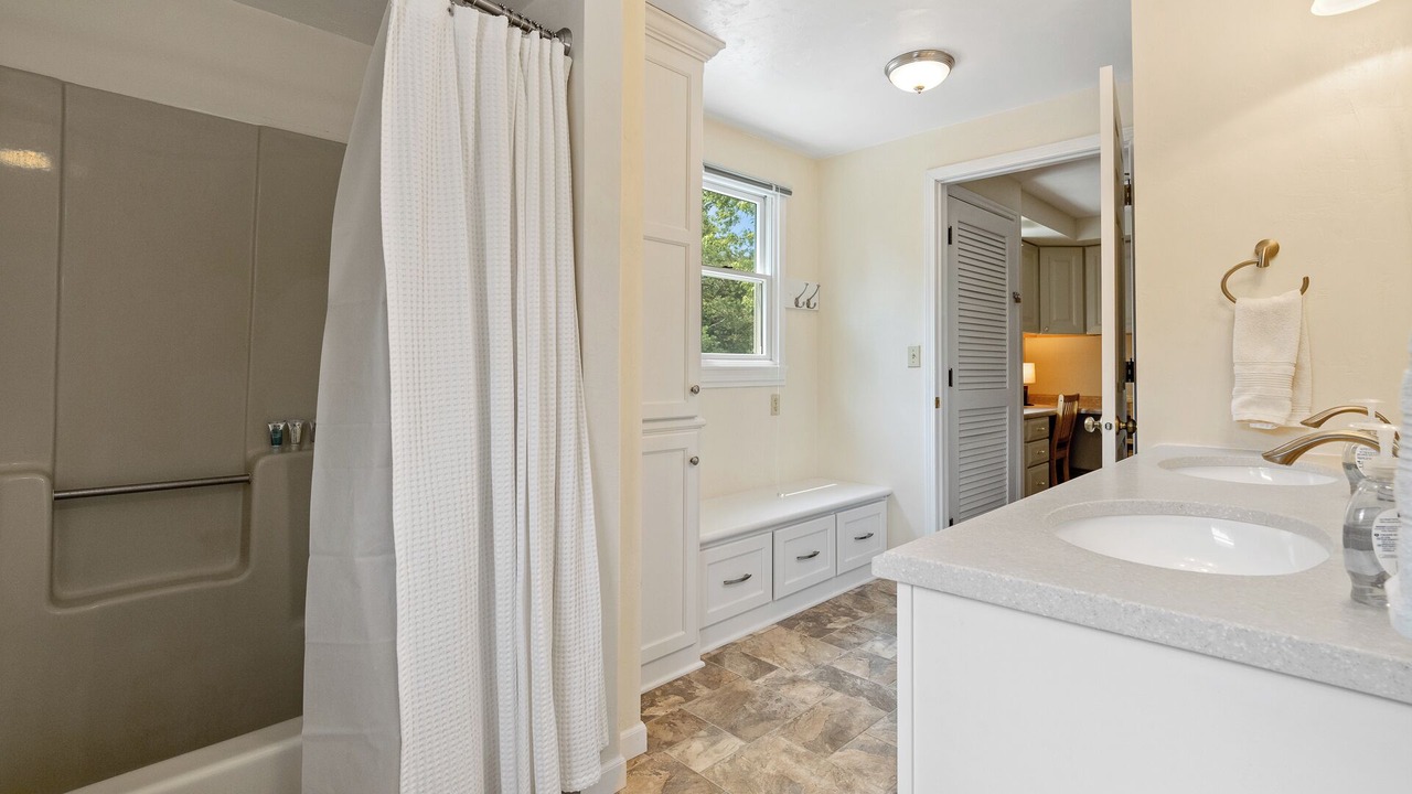 Photo of Bathroom in Ephraim