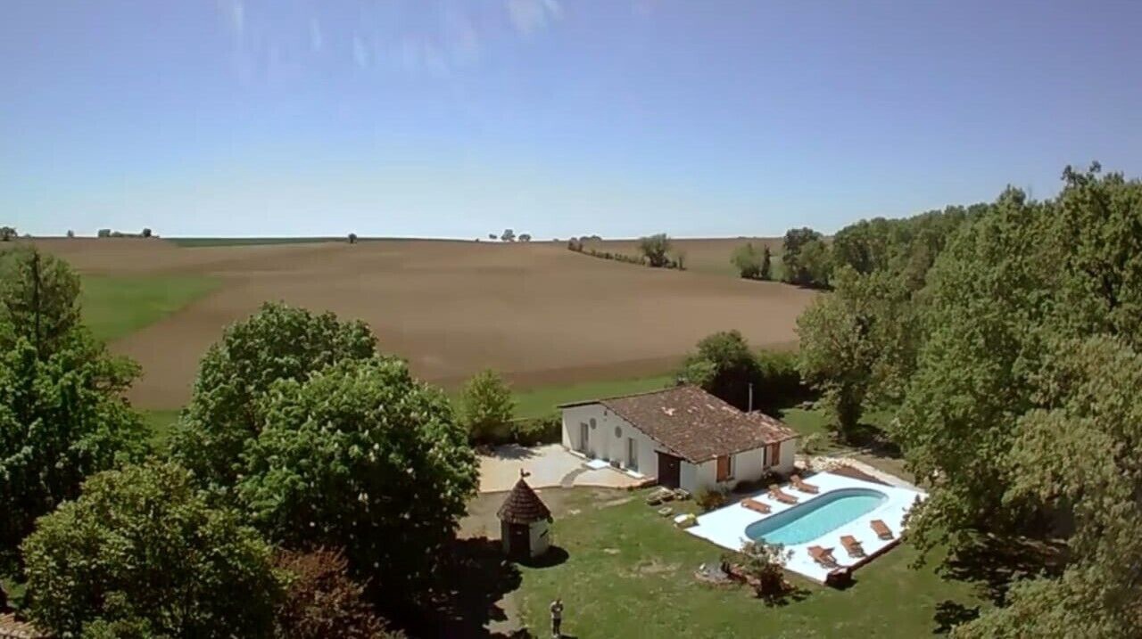 Photo of Outdoor in Maubec