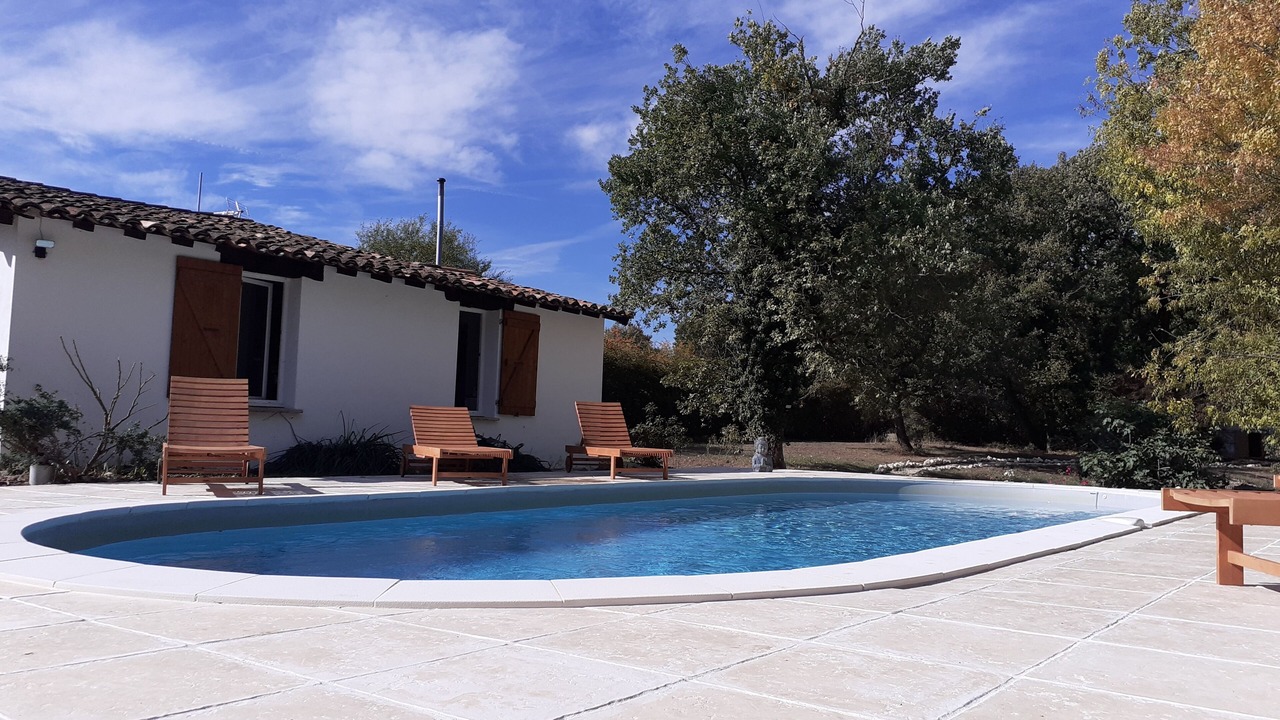 Photo of Outdoor in Maubec