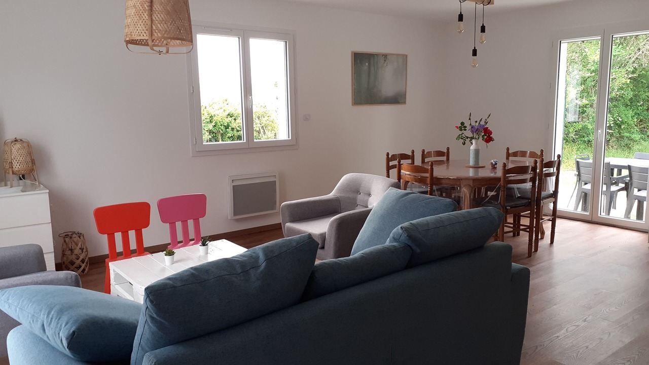 Photo of Livingroom in Maubec