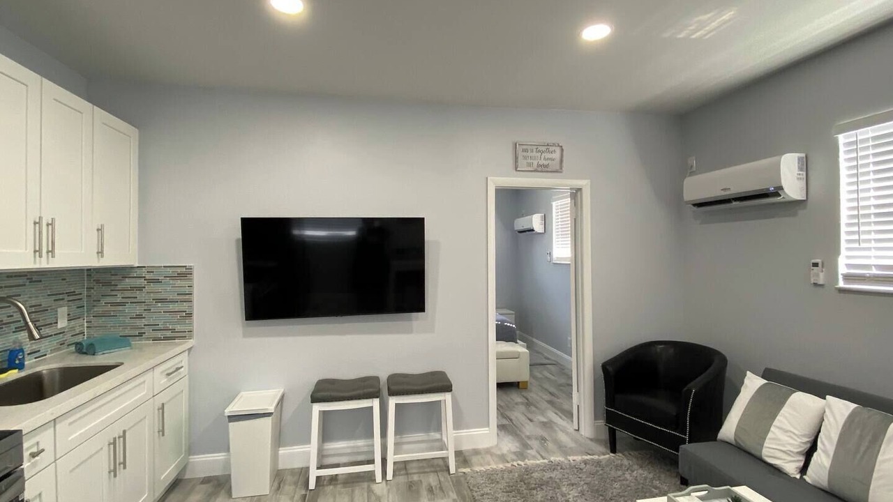 Photo of Livingroom in Hollywood
