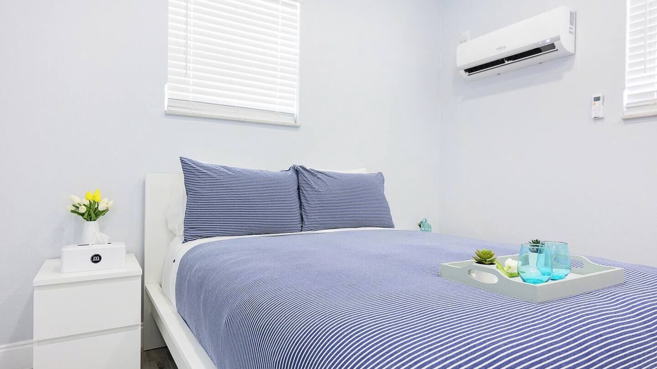 Photo of Bedroom in Hollywood