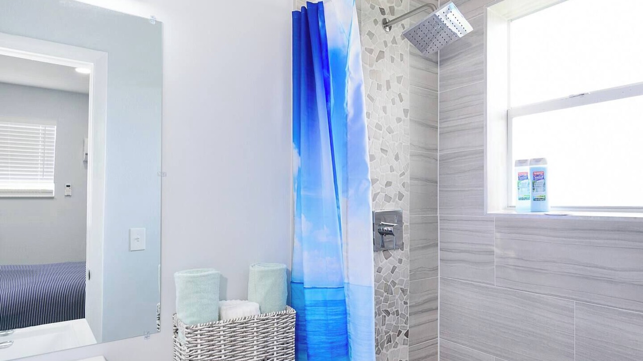 Photo of Bathroom in Hollywood