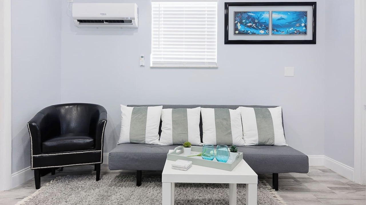 Photo of Livingroom in Hollywood