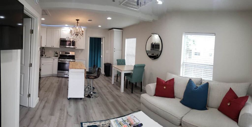 Photo of Livingroom in St. Johns