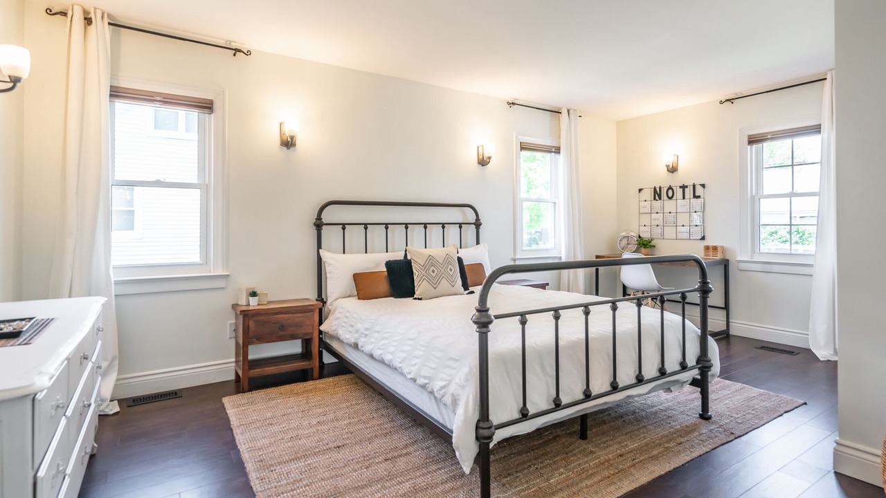 Photo of Bedroom in Virgil