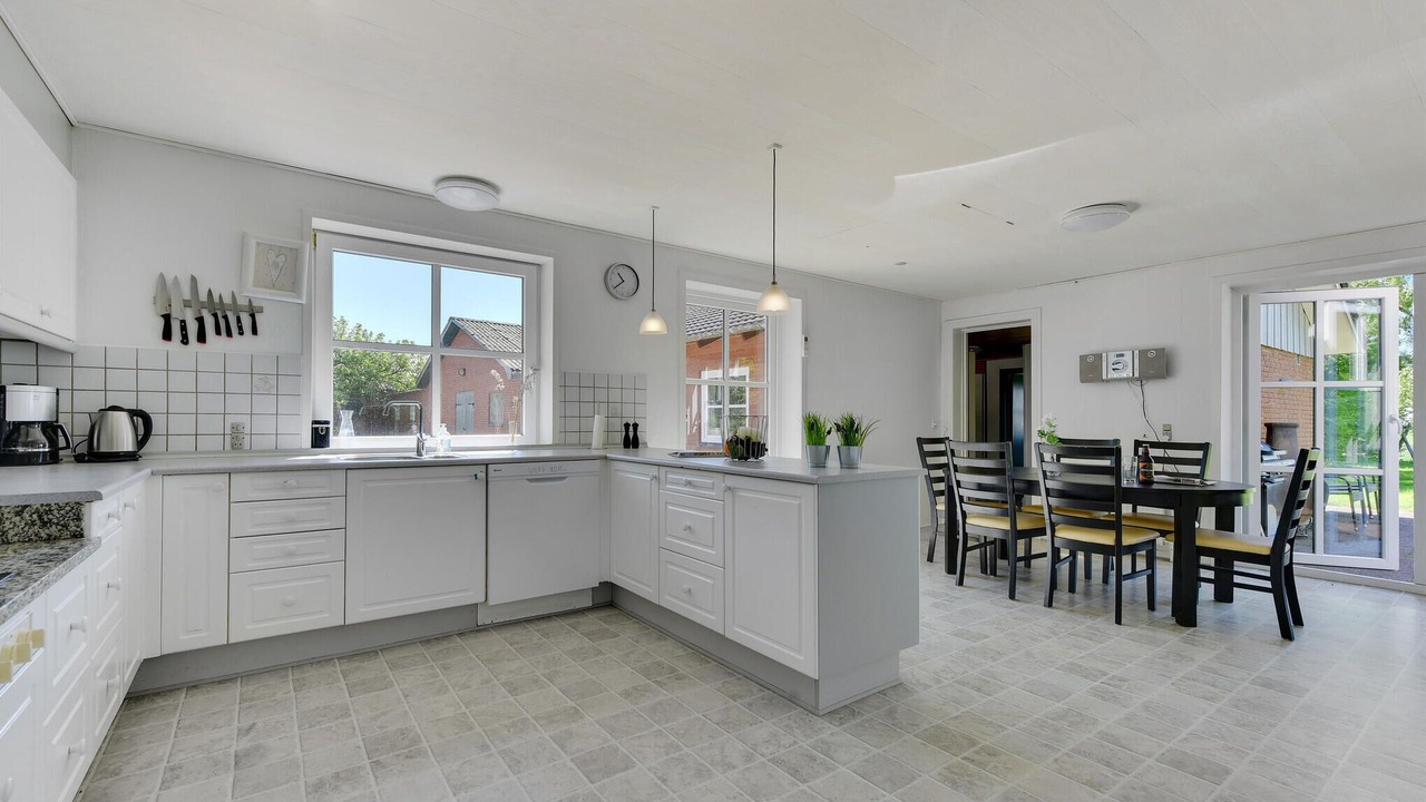 Photo of Others in Branderup J