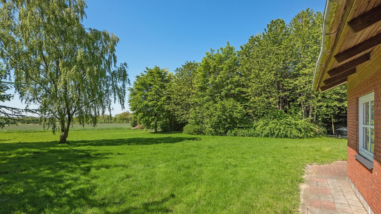 Photo of Others in Branderup J