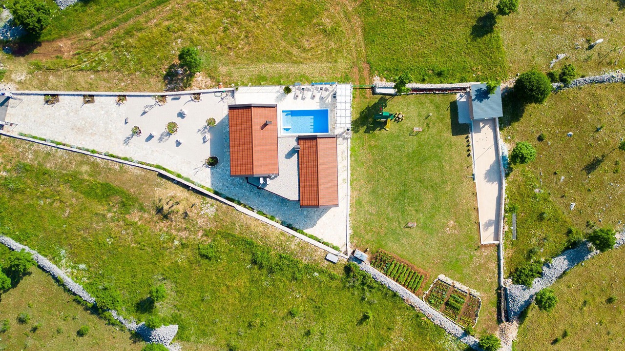 Photo of Others in Lovrec