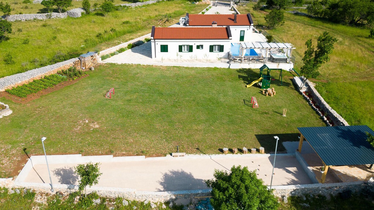 Photo of Others in Lovrec