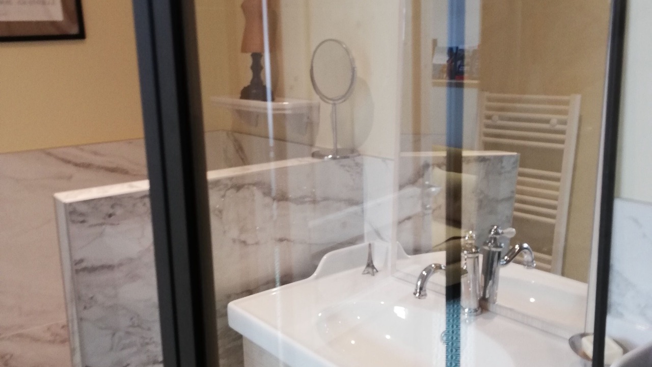 Photo of Bathroom in Dragey-Ronthon