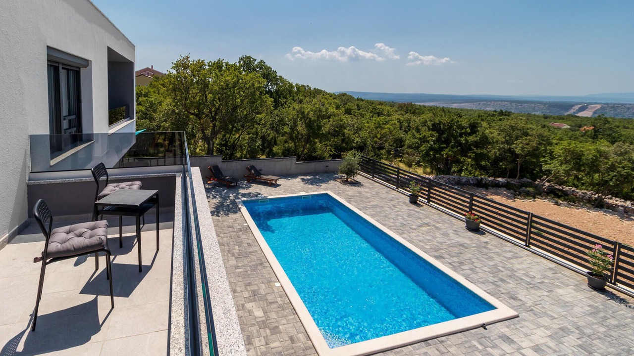 Photo of Outdoor in Smrika