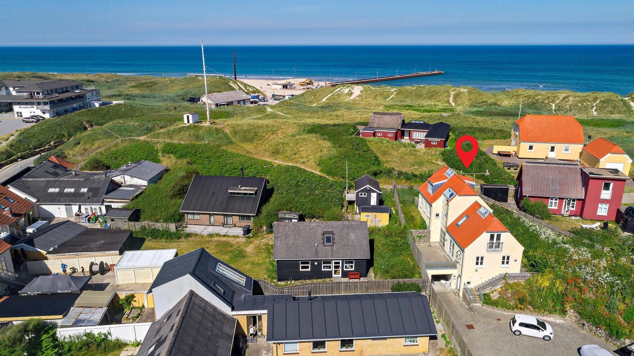 Photo of Others in Lokken