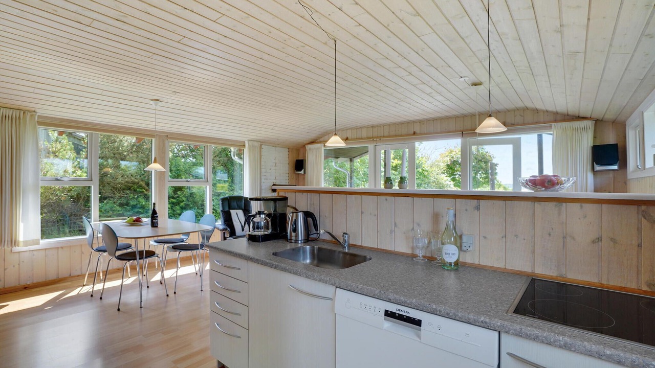 Photo of Others in Hvalpsund