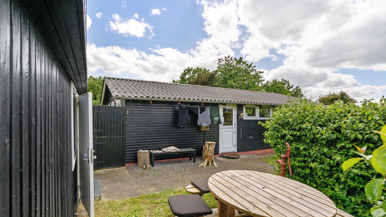 Photo of Others in Hvalpsund