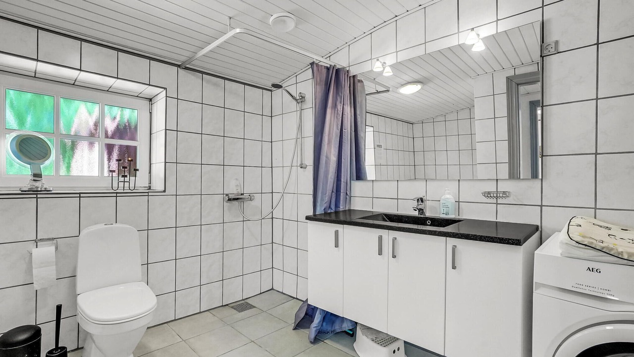 Photo of Bathroom in Arrild Ferieby