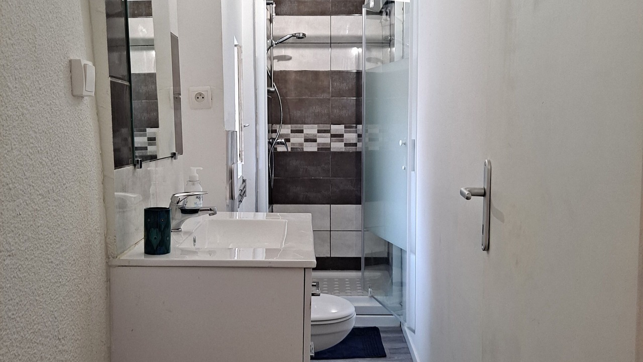 Photo of Bathroom in Faubourg