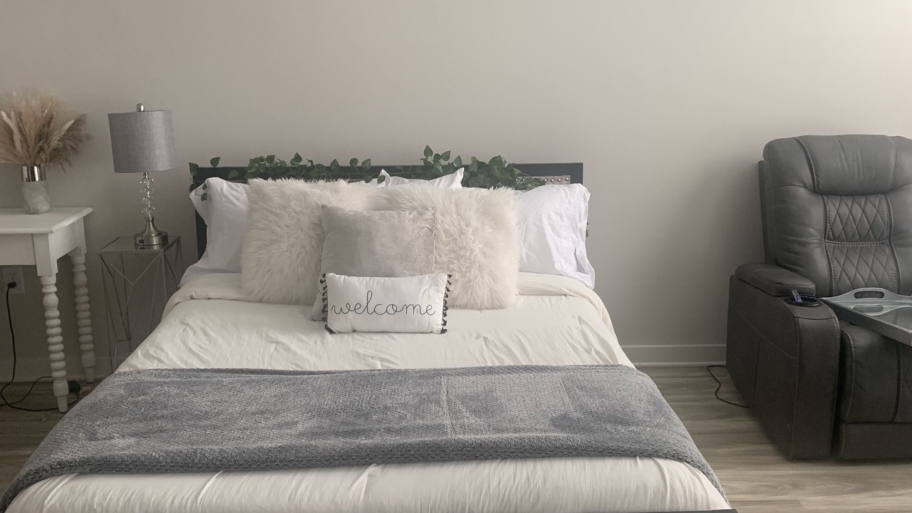 Photo of Bedroom in Northlake