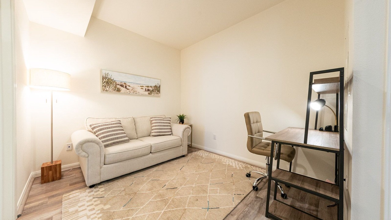 Photo of Livingroom in Katy
