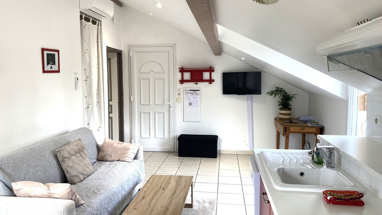 Photo of Livingroom in Proulieu