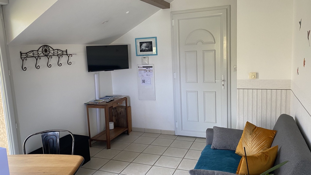 Photo of Livingroom in Proulieu