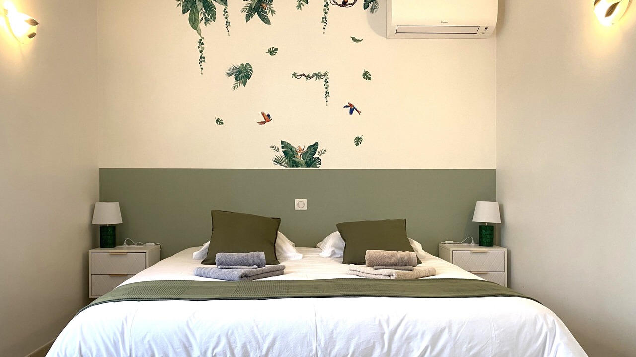 Photo of Bedroom in Proulieu