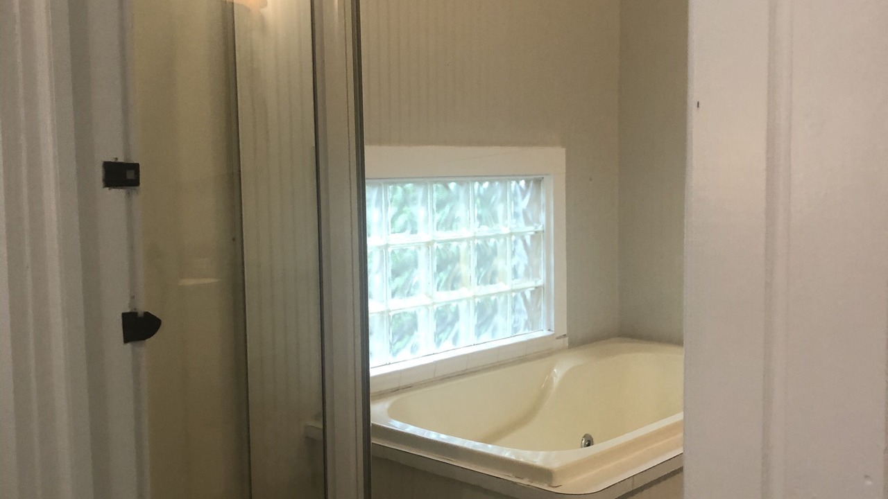 Photo of Bathroom in Van Alstyne