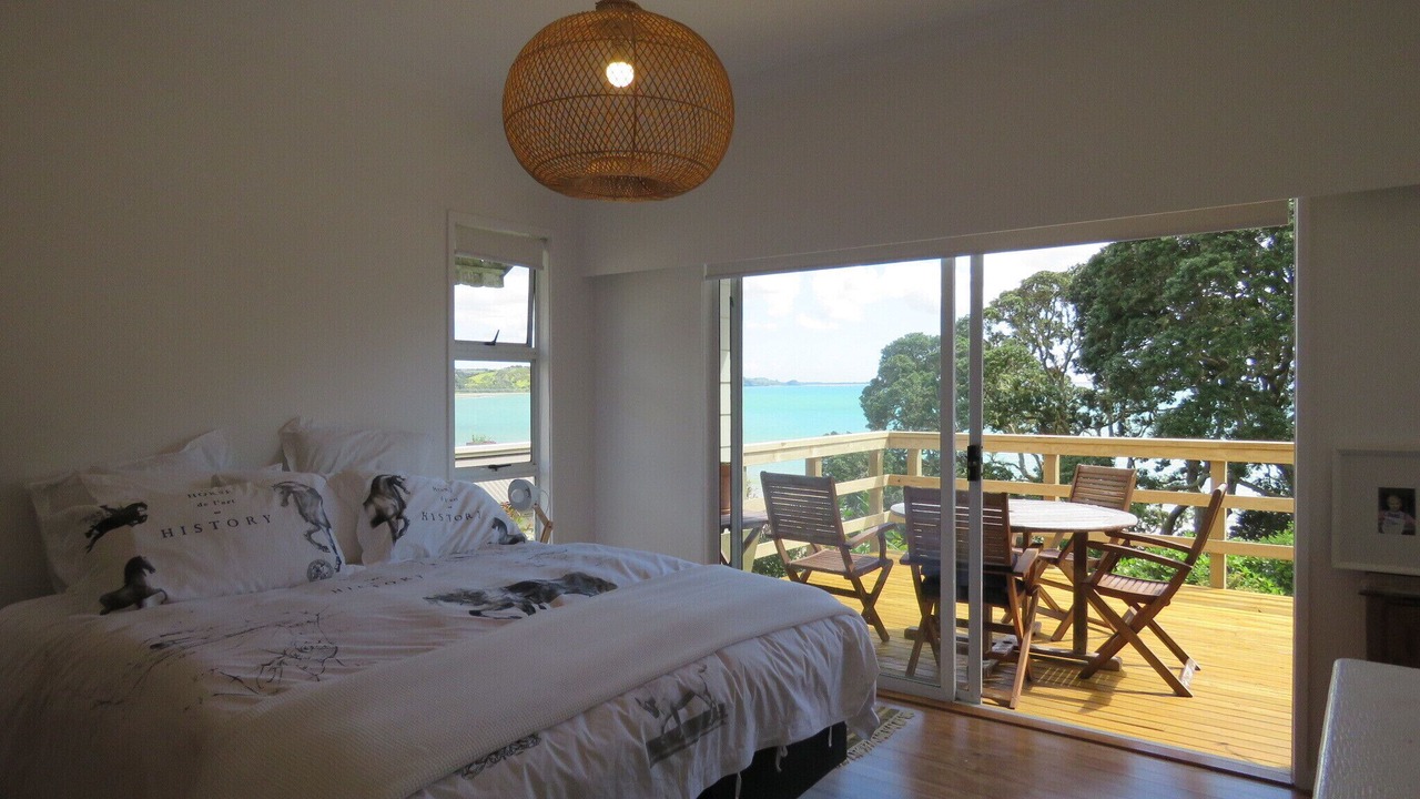 Photo of Bedroom in Coopers Beach