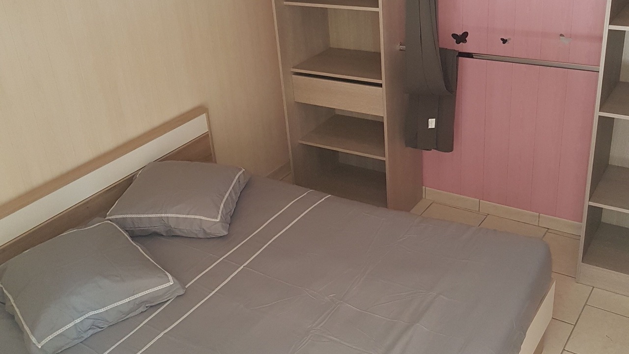 Photo of Bedroom in Fumay