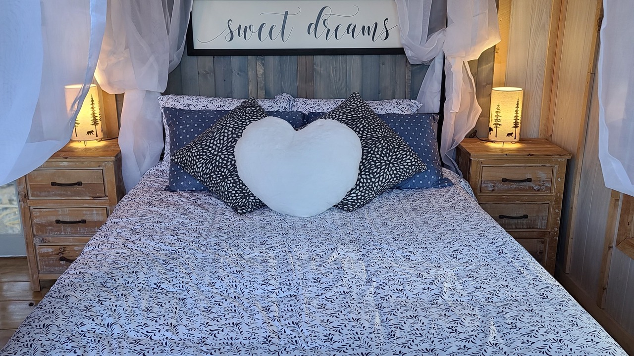 Photo of Bedroom in Mayhill