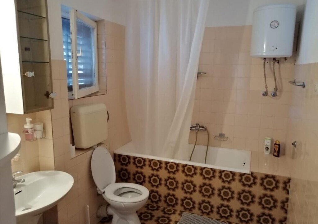 Photo of Bathroom in Marina