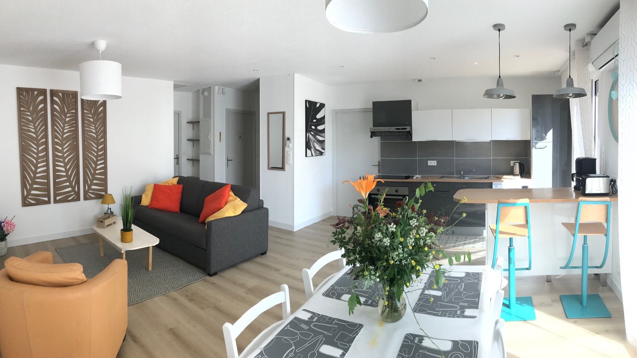 Photo of Livingroom in Saint-Medard-en-Jalles