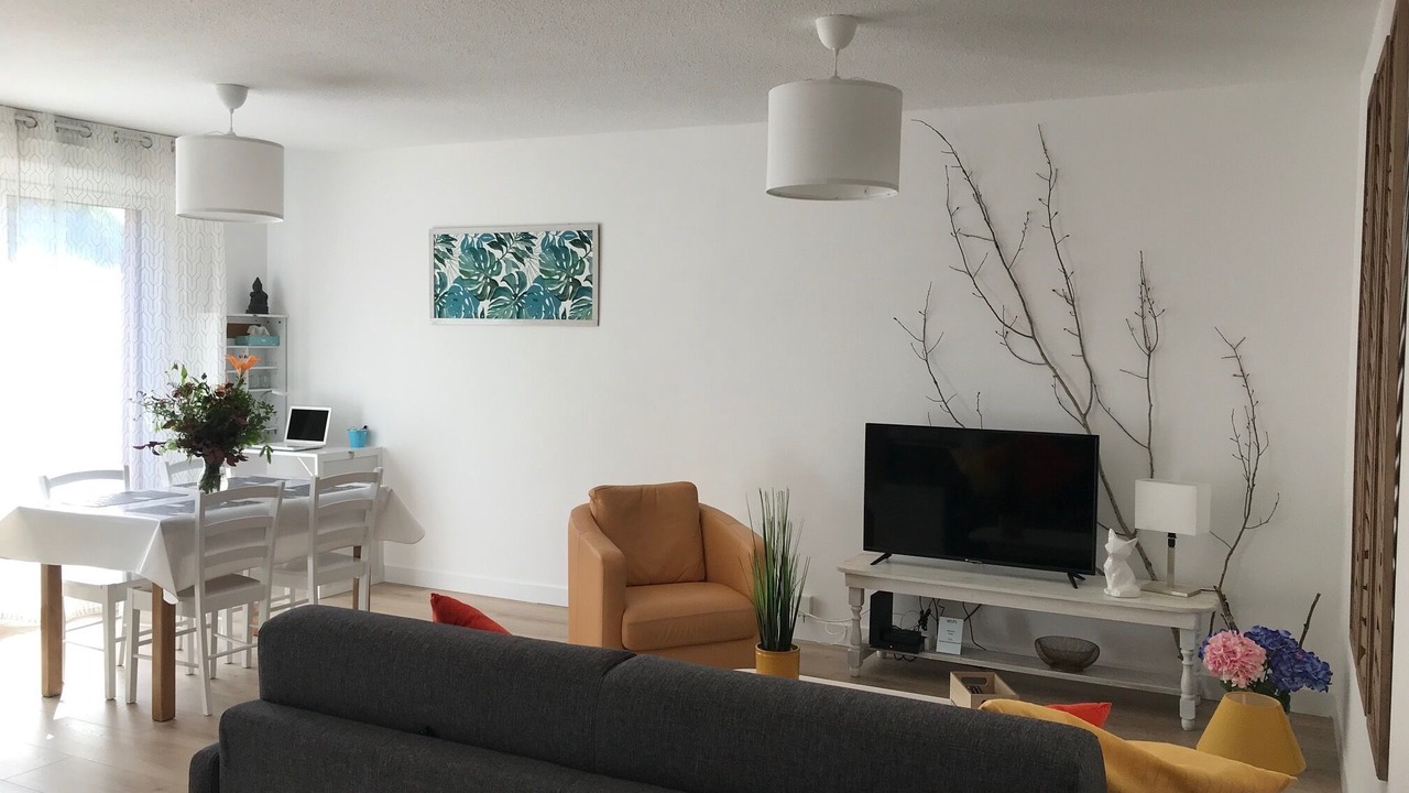 Photo of Livingroom in Saint-Medard-en-Jalles